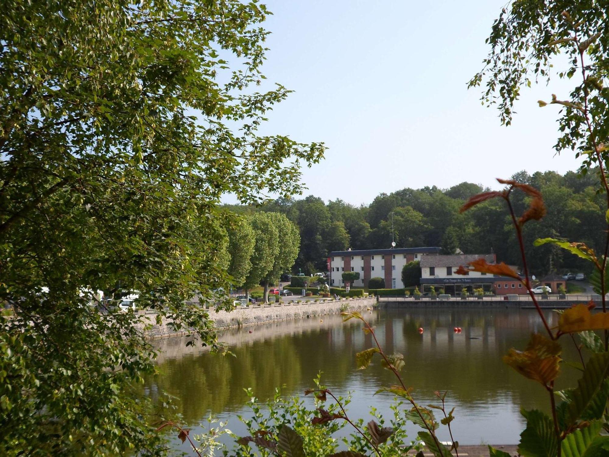 فندق Ibis Les Etangs Des Moines Fourmies المظهر الخارجي الصورة